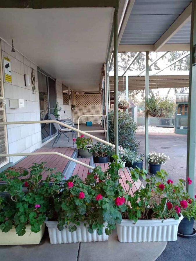 Donald Riverside Motel Dış mekan fotoğraf