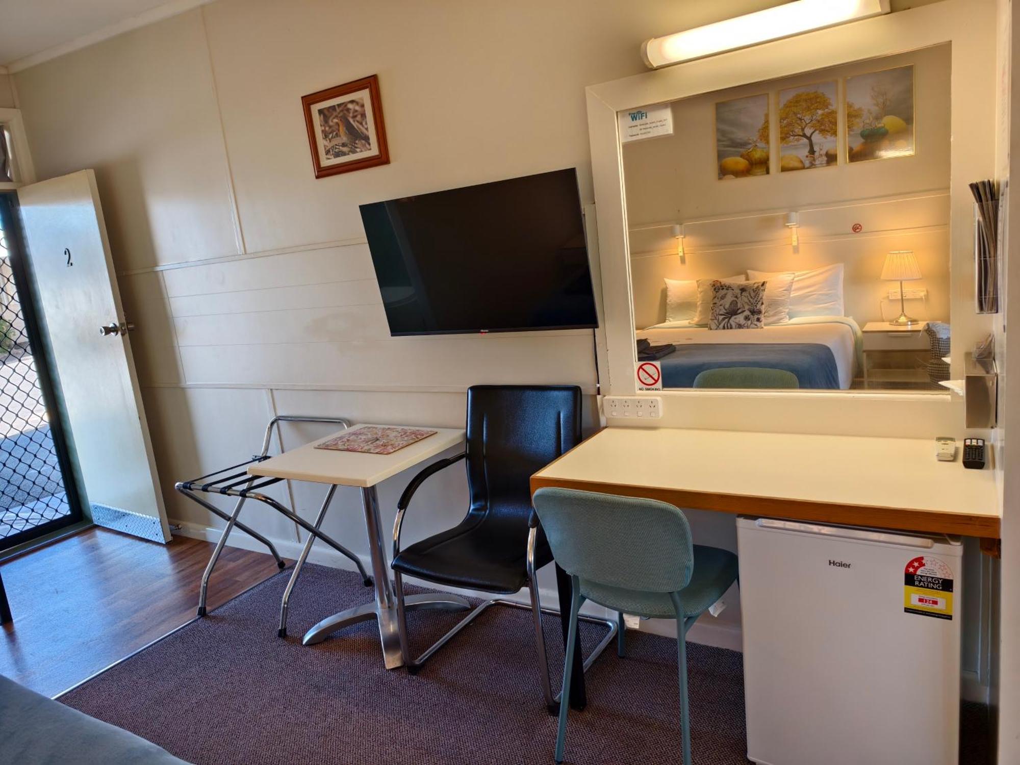 Donald Riverside Motel Dış mekan fotoğraf