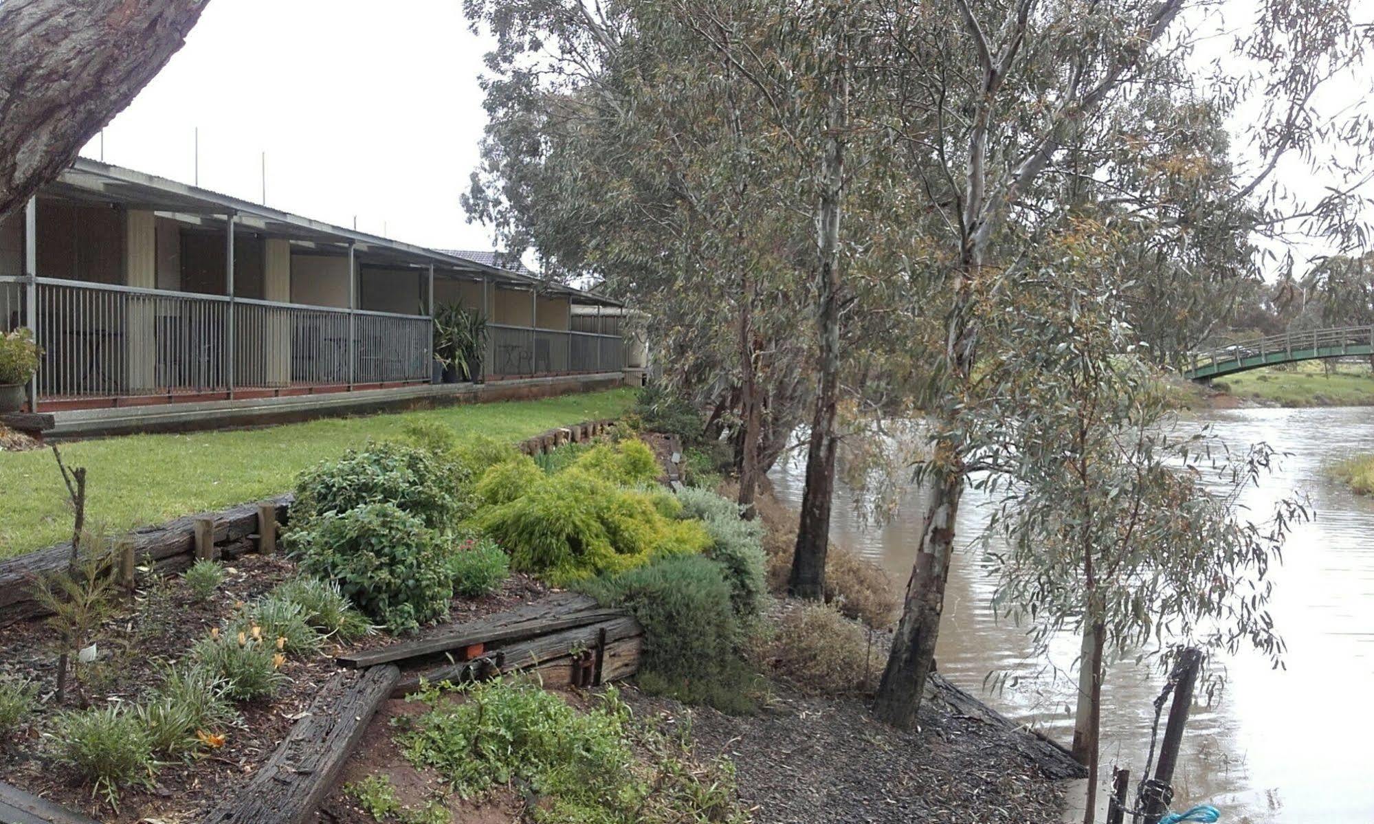 Donald Riverside Motel Dış mekan fotoğraf