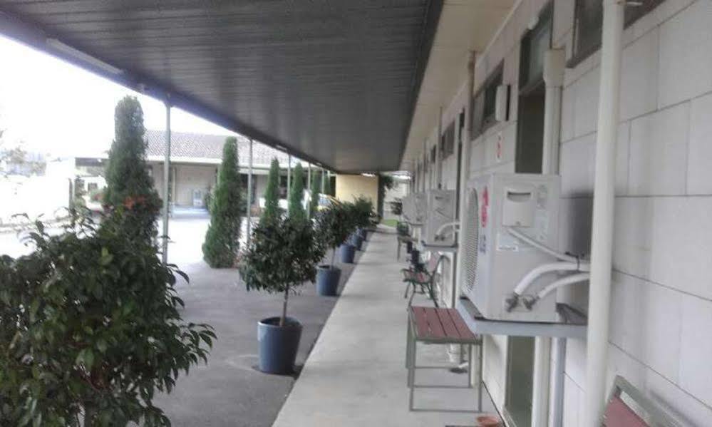 Donald Riverside Motel Dış mekan fotoğraf